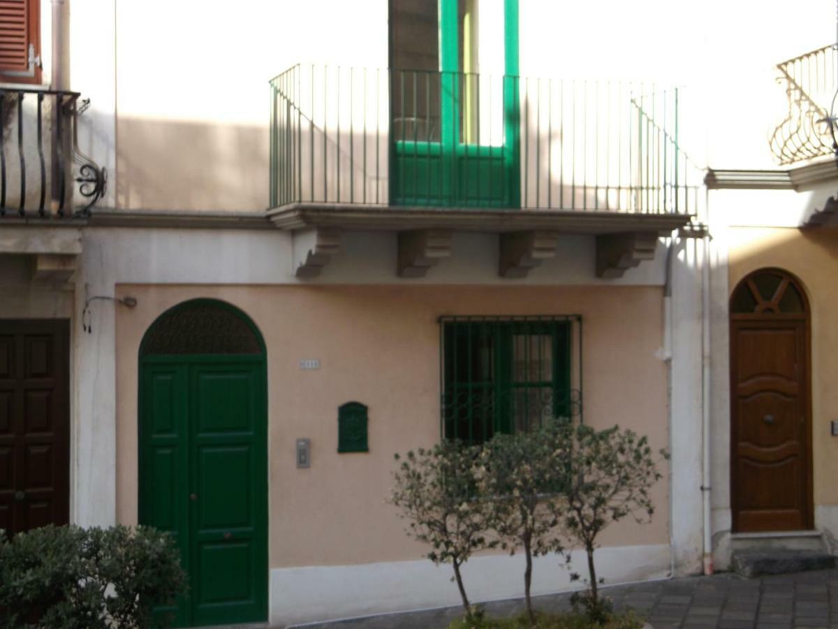 Villa Centrostoricolipari Exterior foto